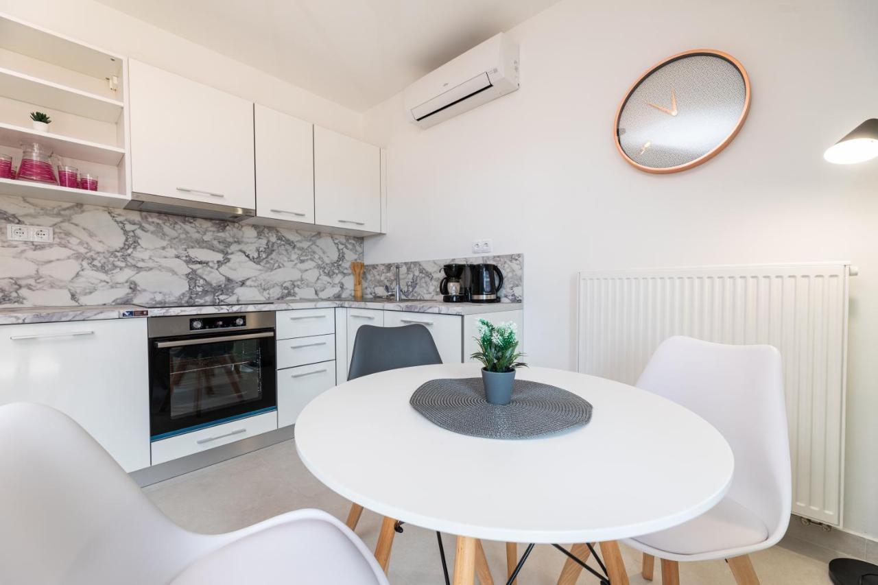 Apartments Vjeko 克尔克 外观 照片