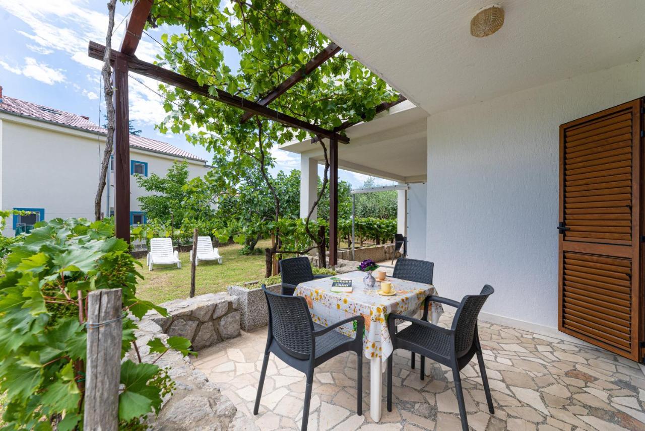 Apartments Vjeko 克尔克 外观 照片