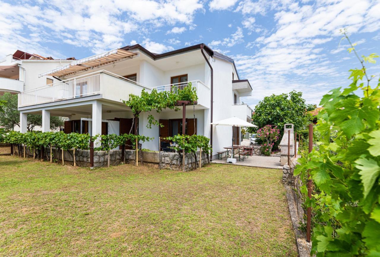 Apartments Vjeko 克尔克 外观 照片